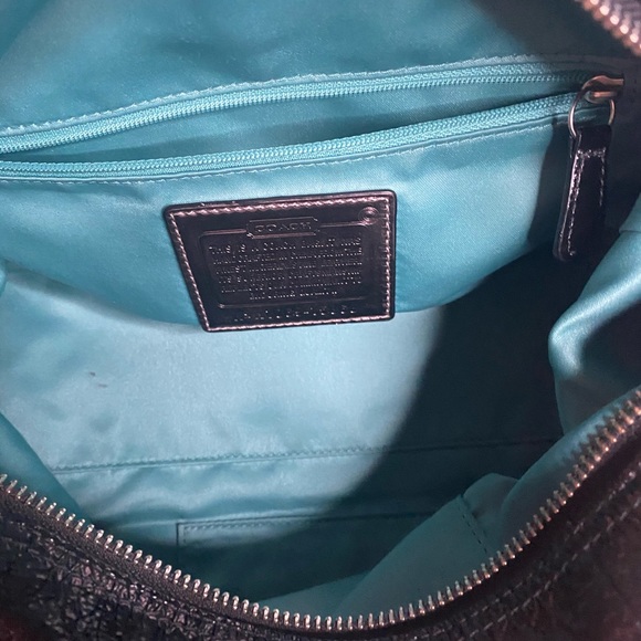 Coach Poppy Black Patent Leather Bag! - Picture 2 of 16